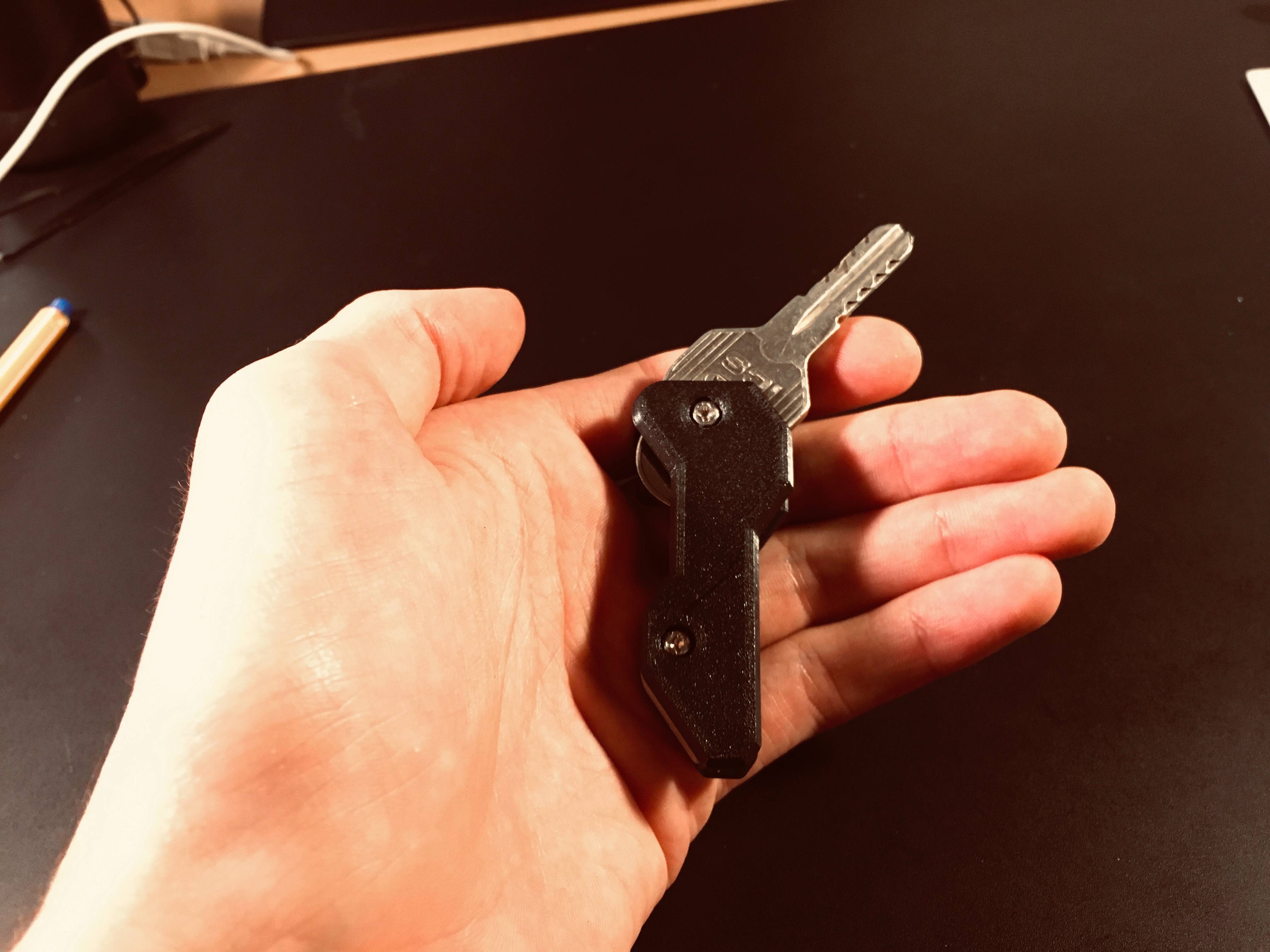 Single-Hand Key Organizer by basti30, Download free STL model