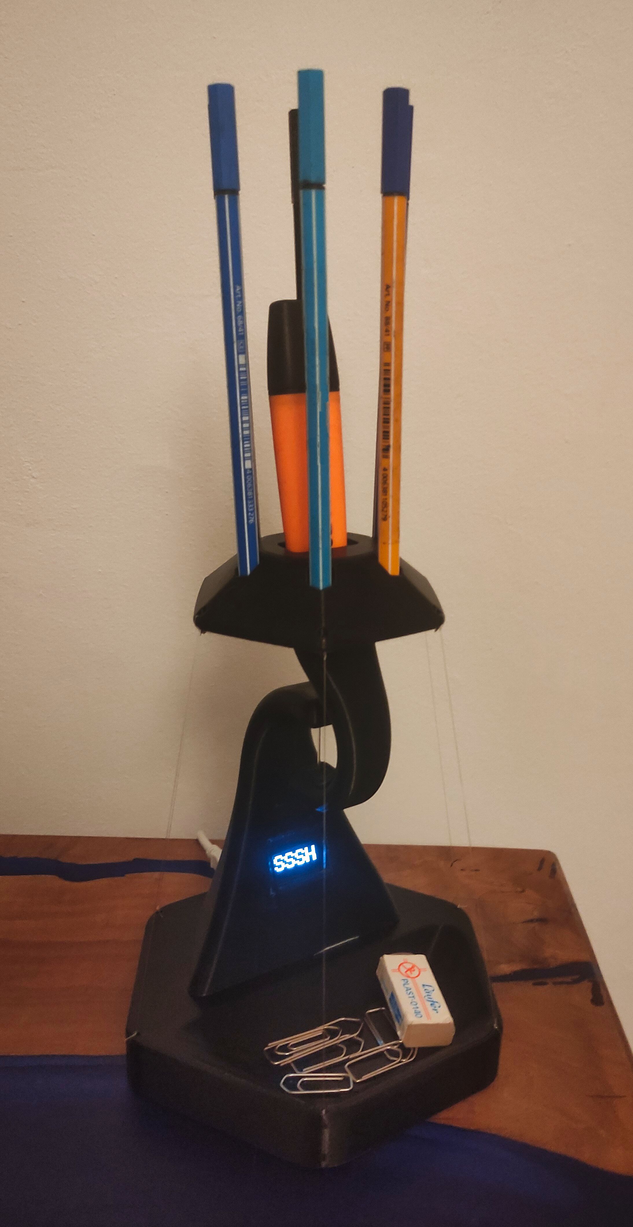 Pencile holder with OLED-Display and Arduino Uno