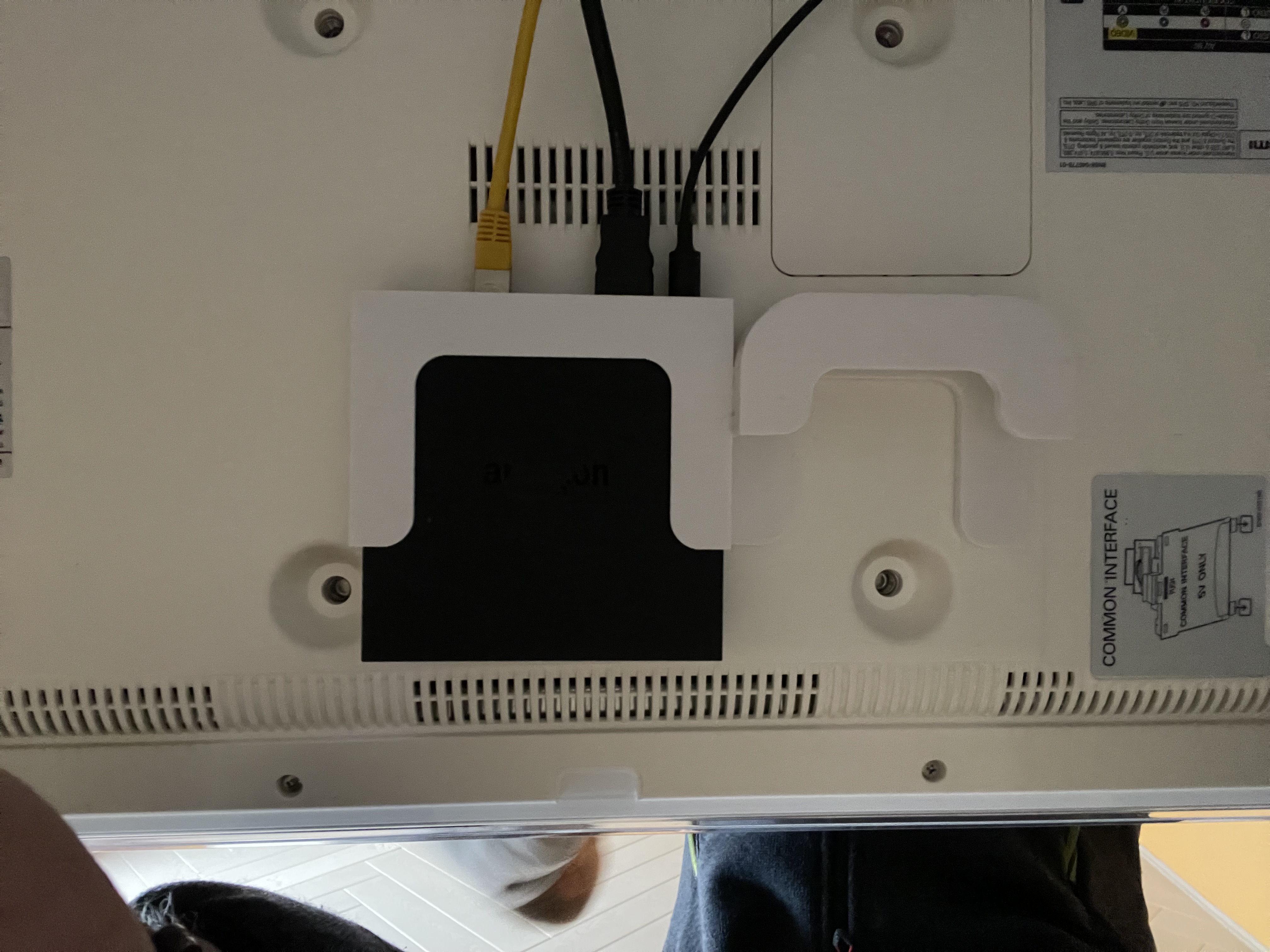 Halter für AppleTV+FireTV mit Löcher für Vesa/Holder für ATV+FTV for Vesa