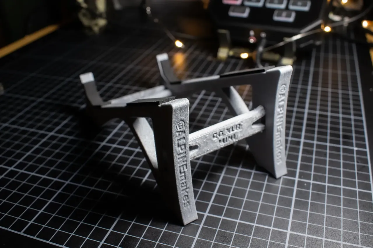 3D Printed GoXLR MINI Stand. Thicker Bars. For GOXLR MINI Mixer