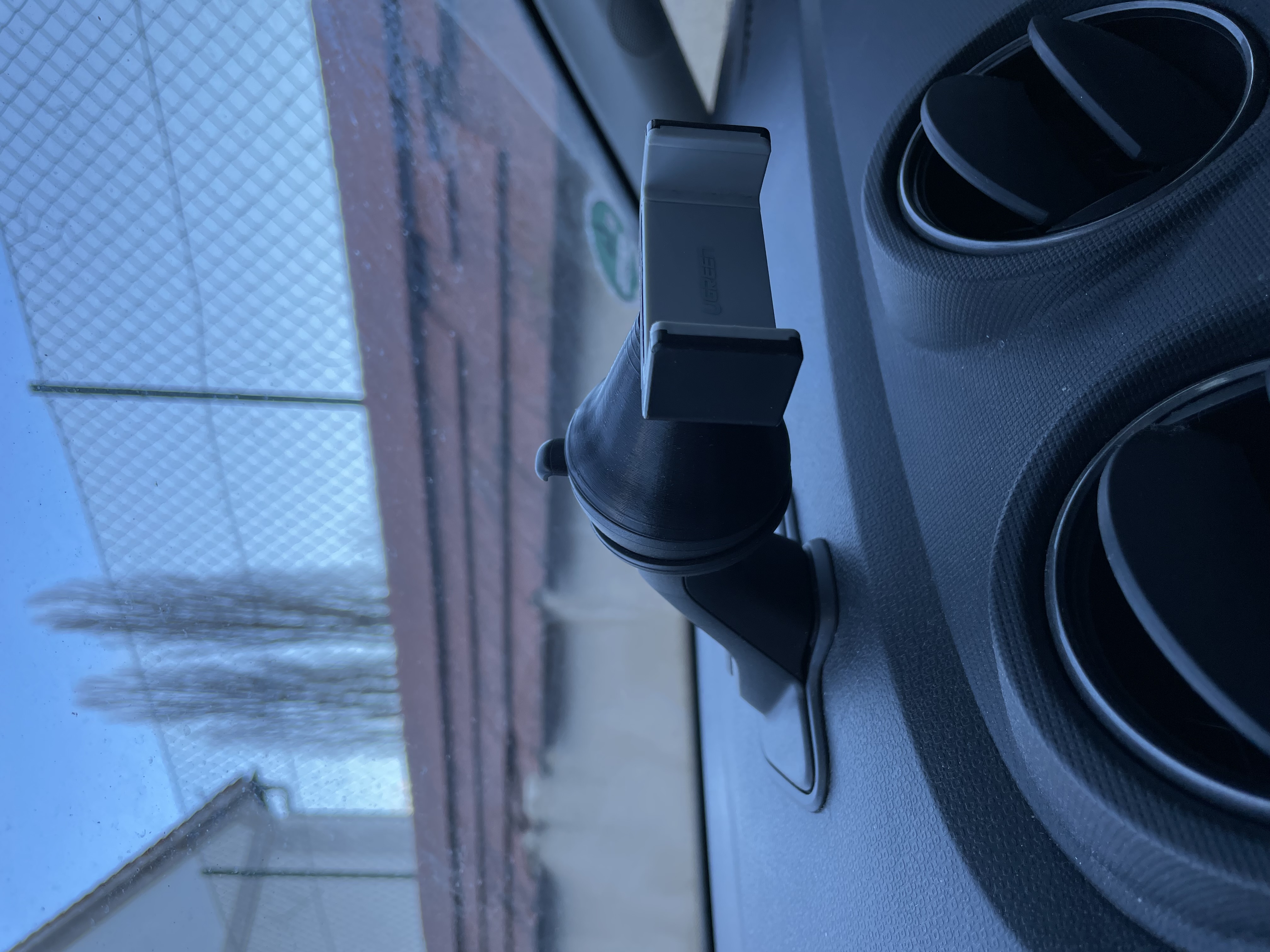 SEAT GPS Holder to Smartphone Adapter