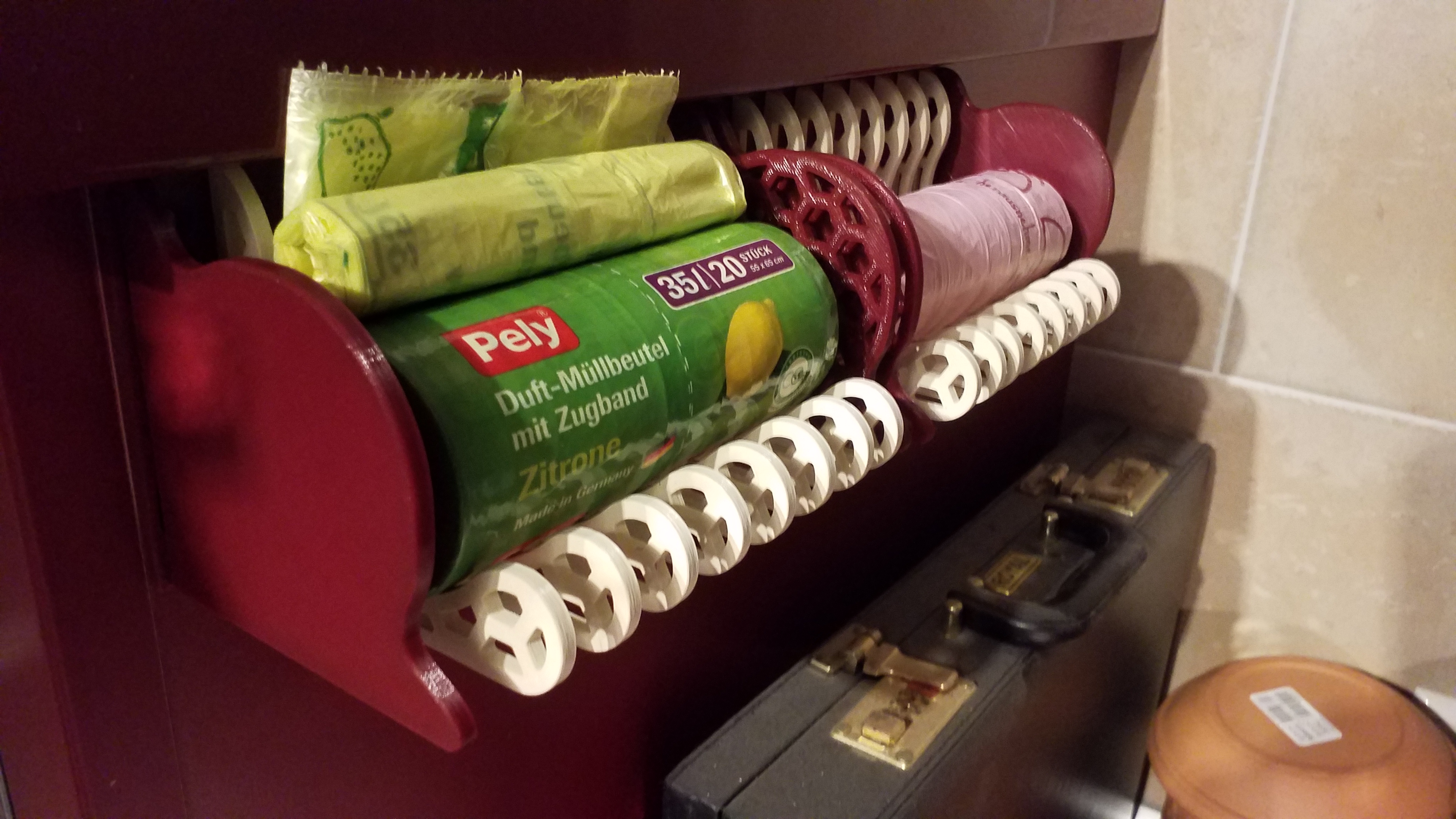 wastebagroll-holder / Mülltütenrollenhalter