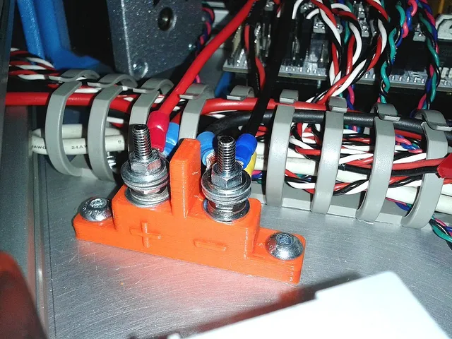 12V Power Distribution