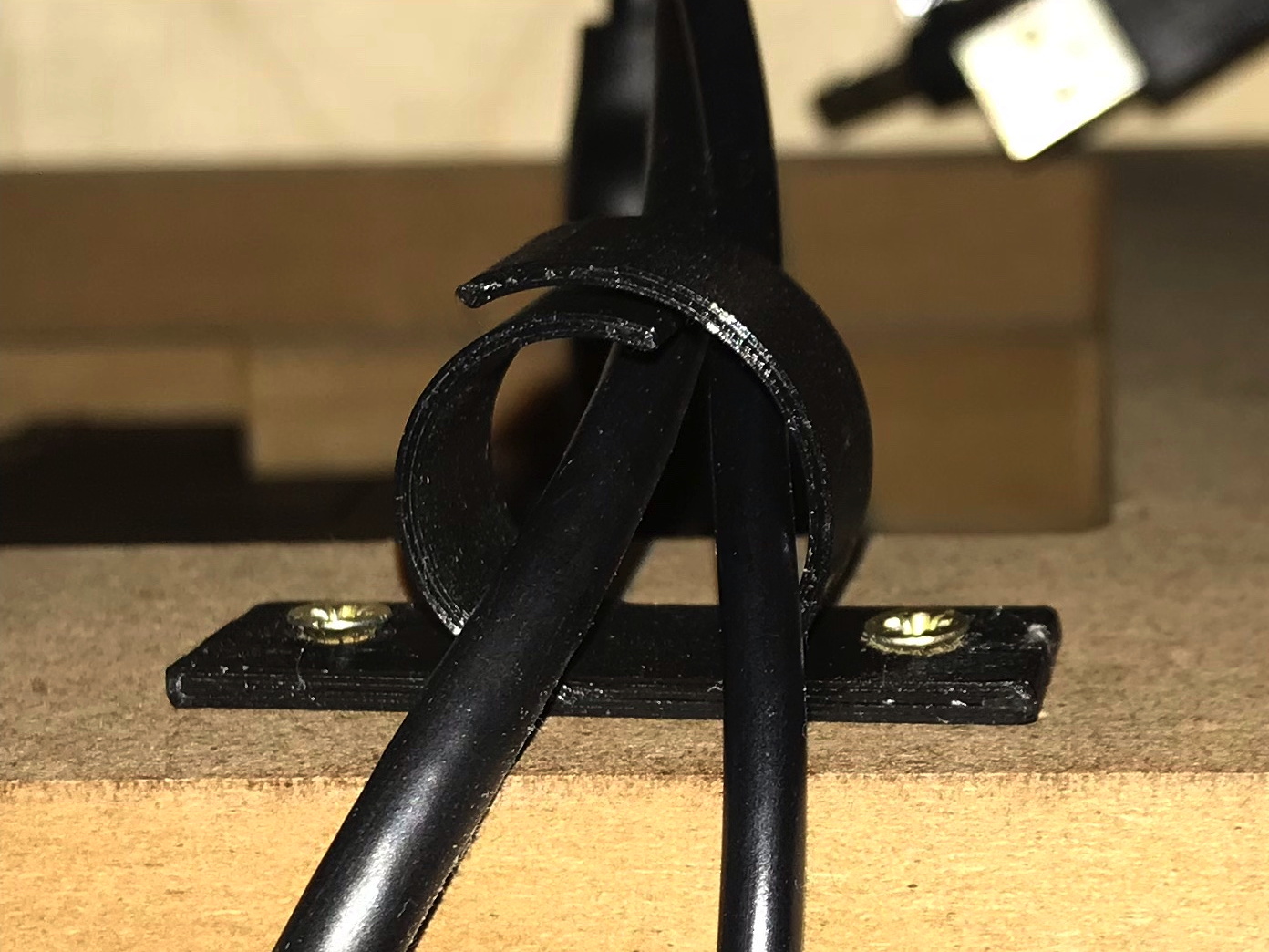 Miniatura 3 do modelo 3D Simple Cable Clip