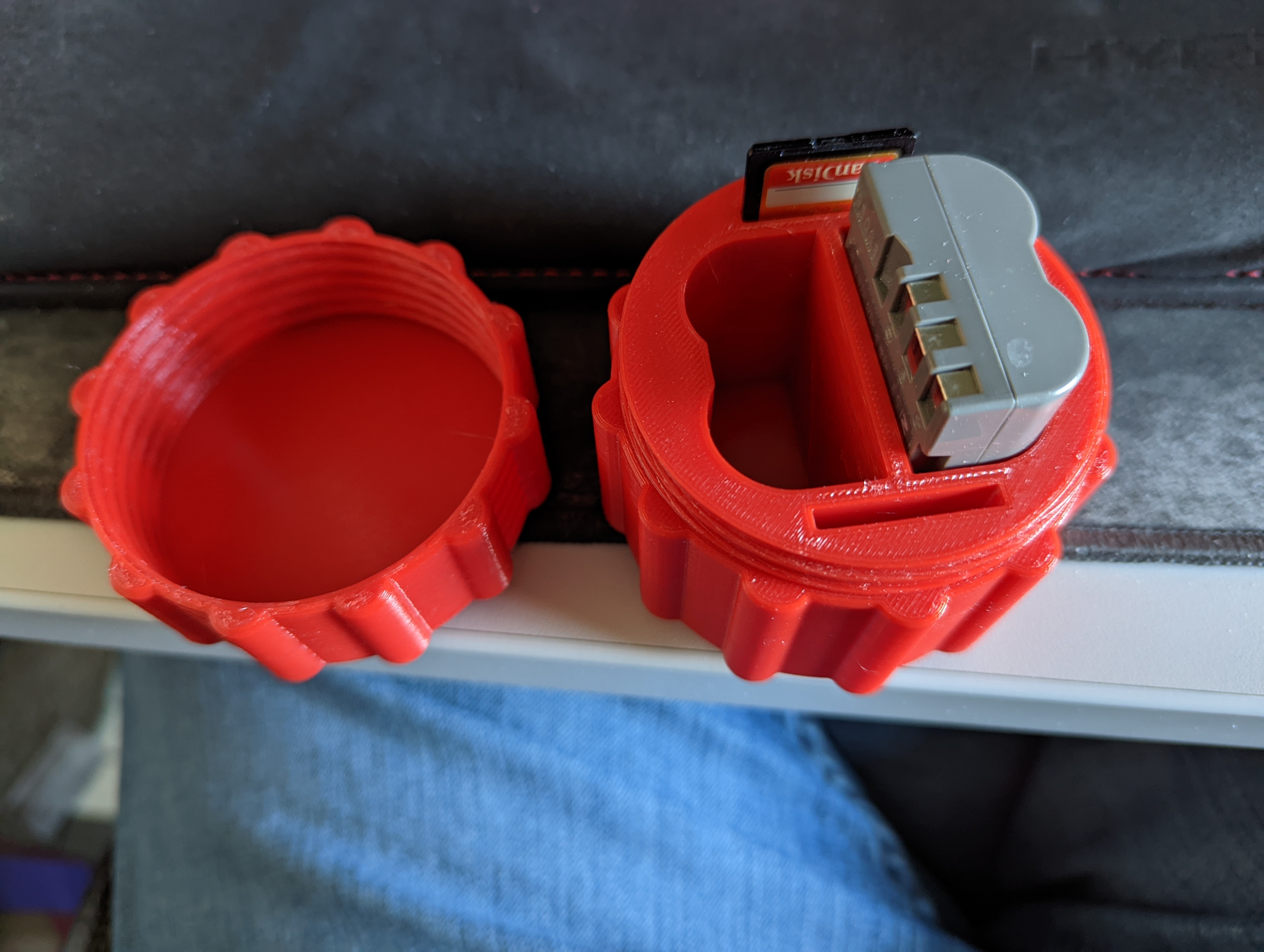 Nikon Battery Holder