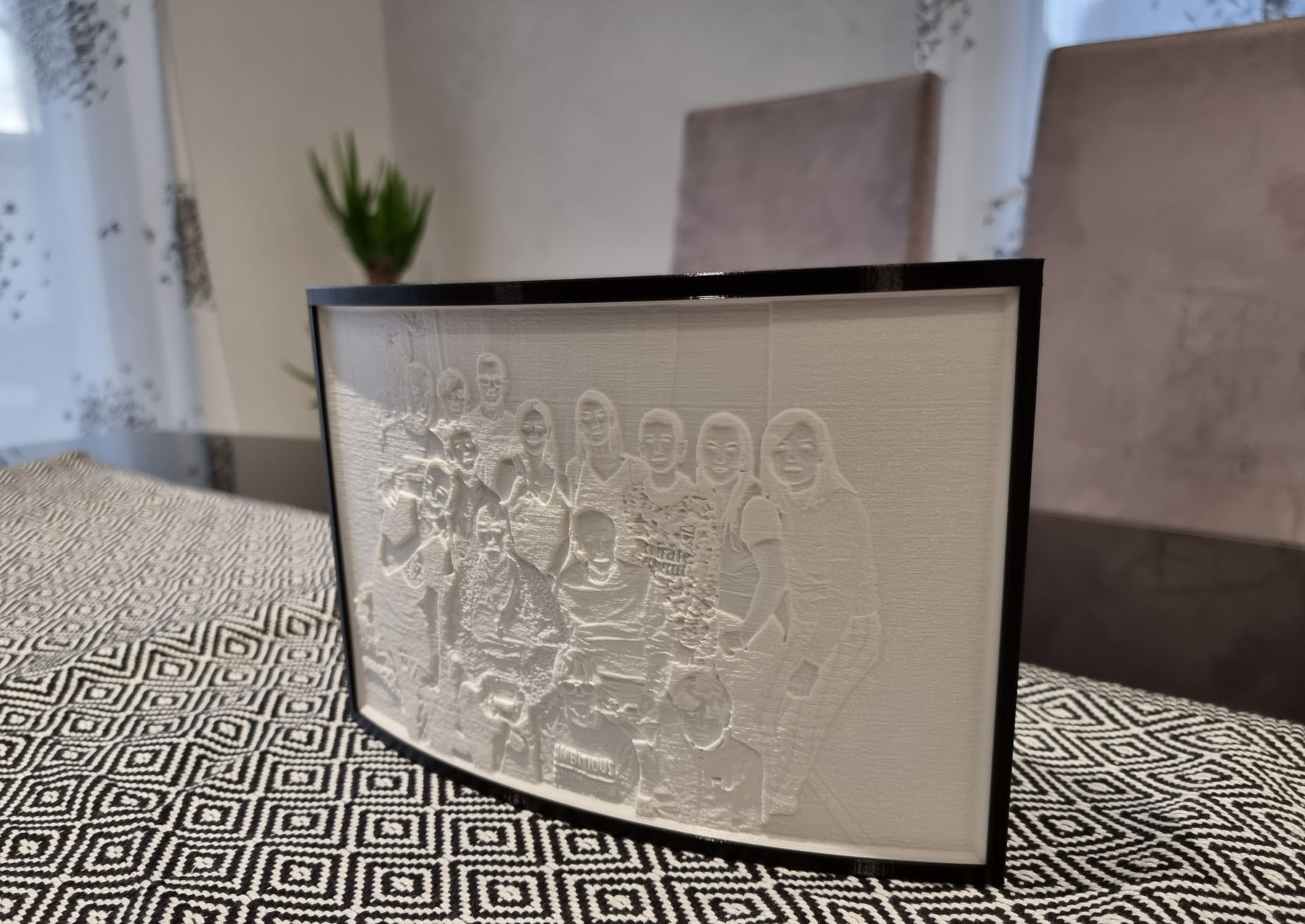 Lithophane Frame / Stand curved / Box Closed