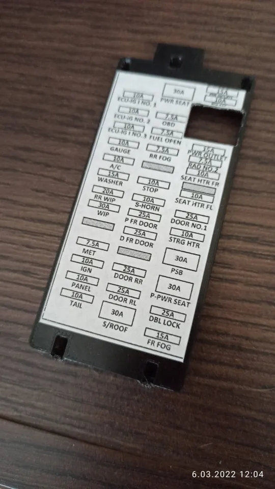 Lexus CT200h fuse box cover by D2mian | Download free STL model