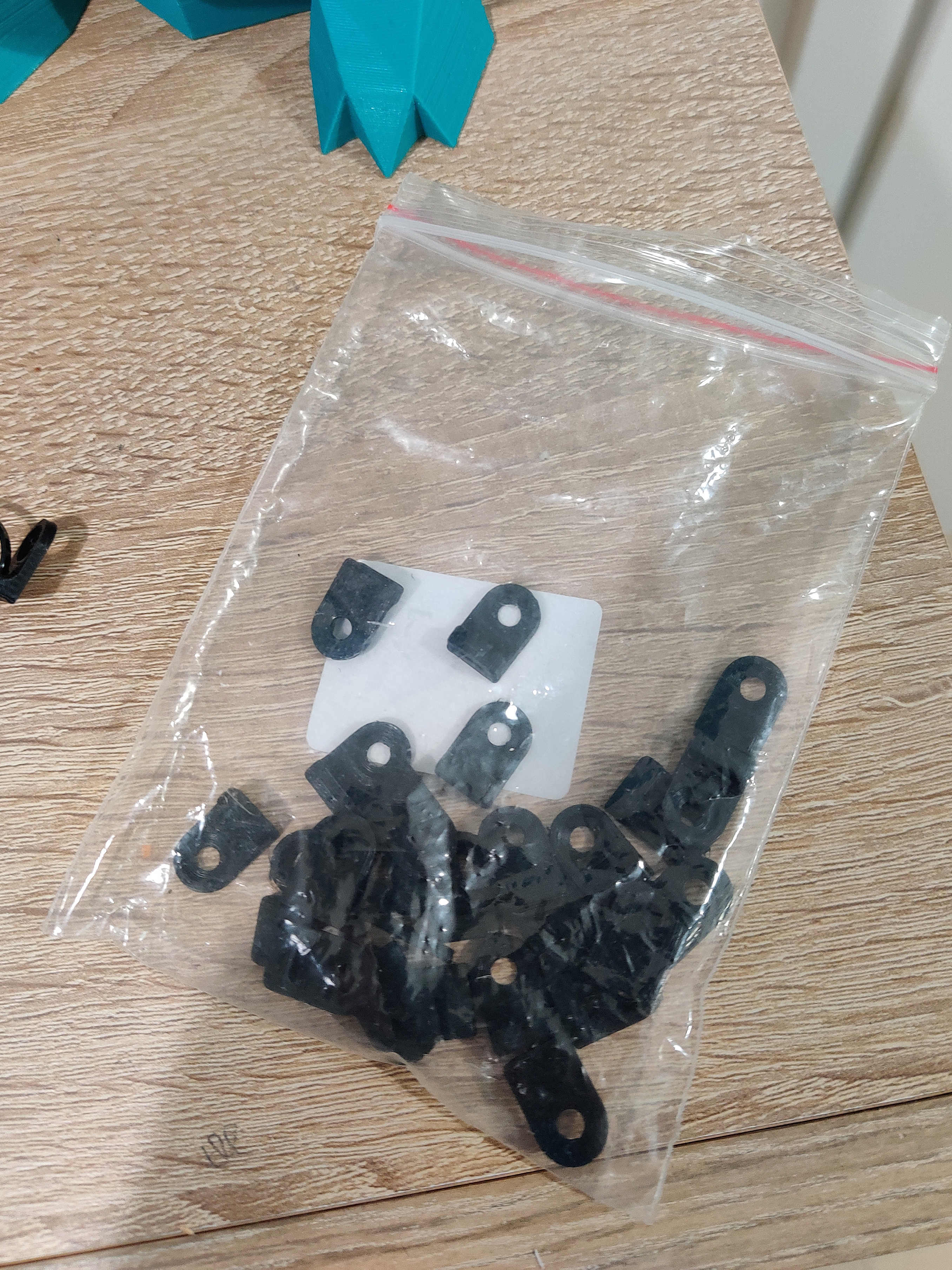 Miniatura 5 do modelo 3D Fast print cable tie mount