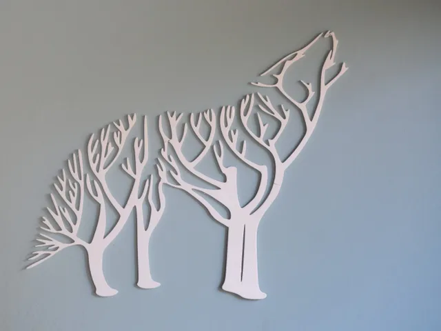 Wolf  in four smaller pieces