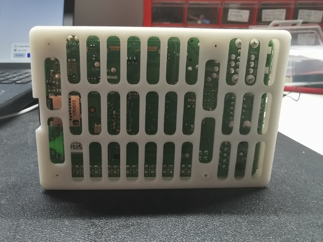 Miniatura 4 do modelo 3D Raspberry PI 4 minimal case