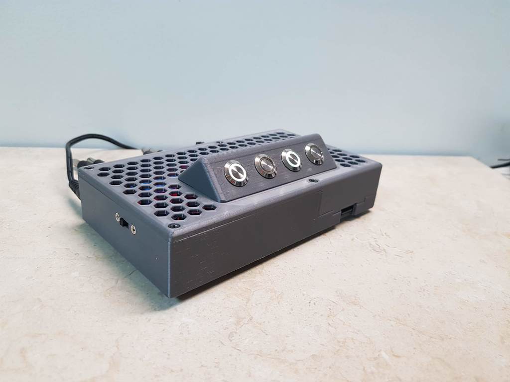 Raspberry Pi 3B Case + Relays, Step Down and Buttons