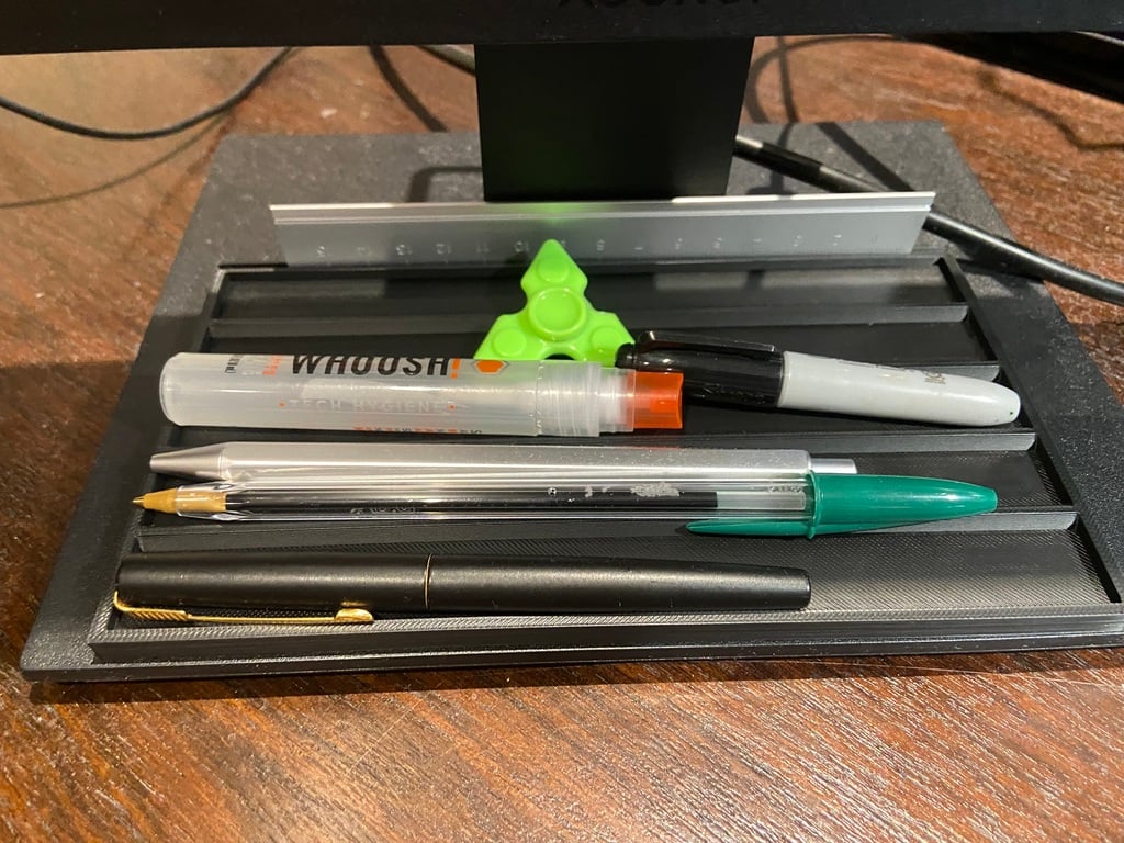 Flat Pen Organiser