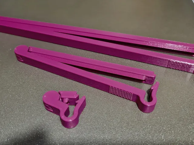 Bag Clip with automatic snap-in mechanism