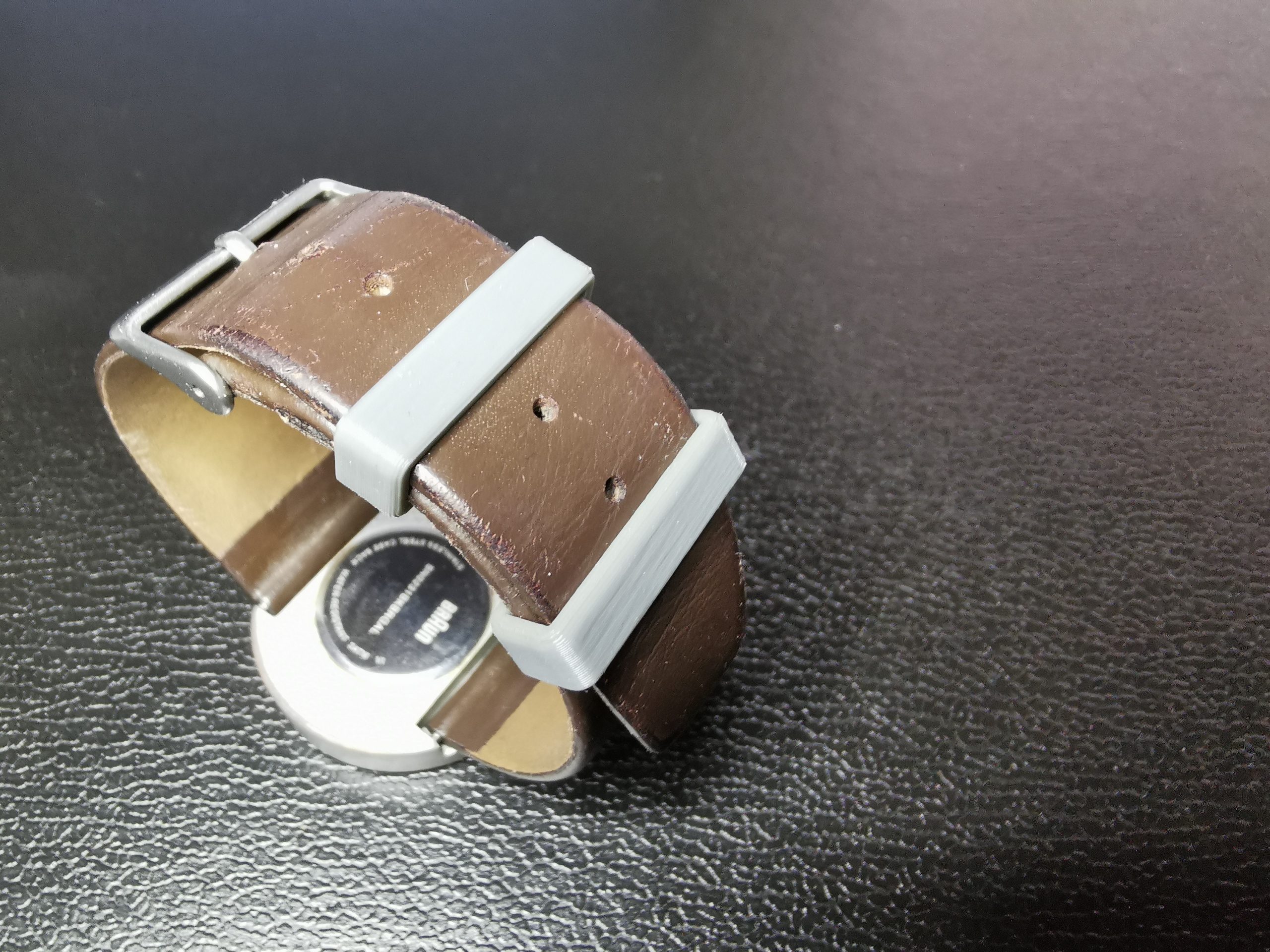 Replacement for retaining strap of 22mm wristband (watch)