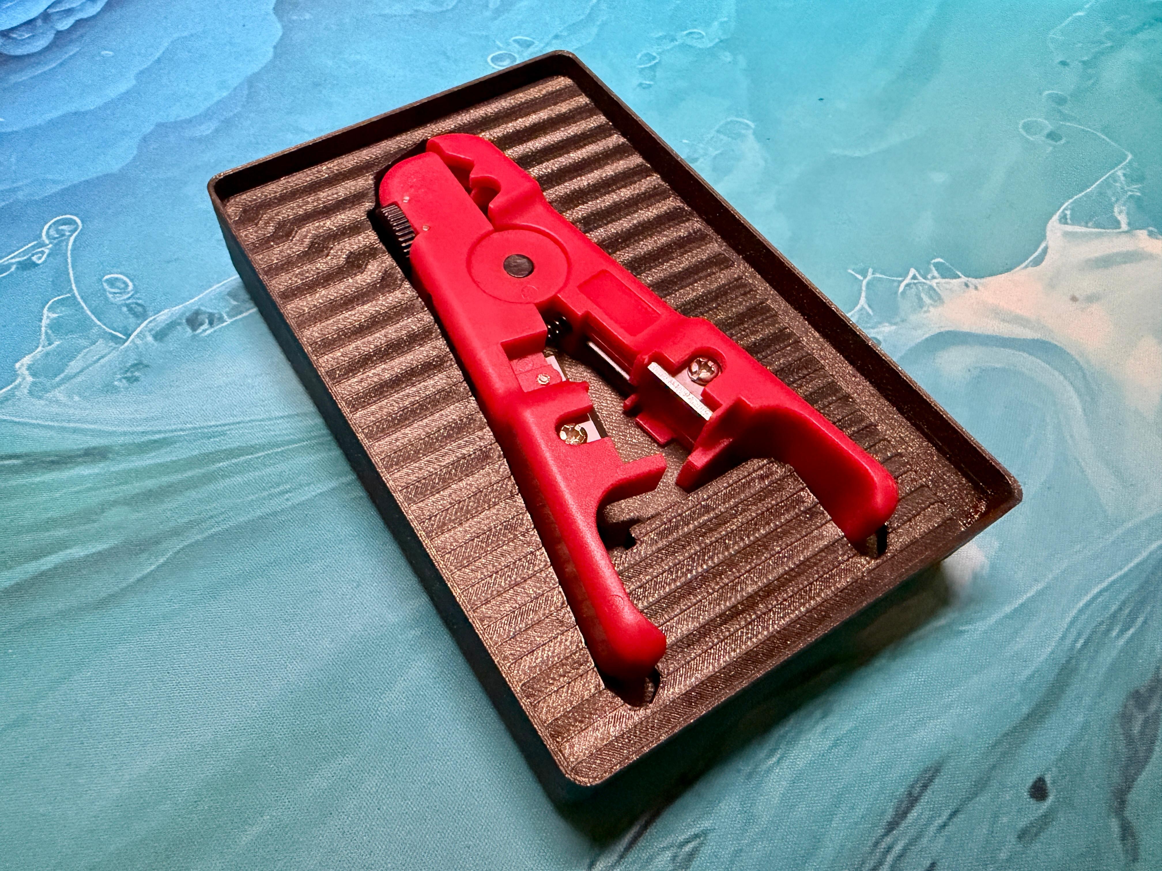 Gridfinity holder for AMPCOM Wire Stripper