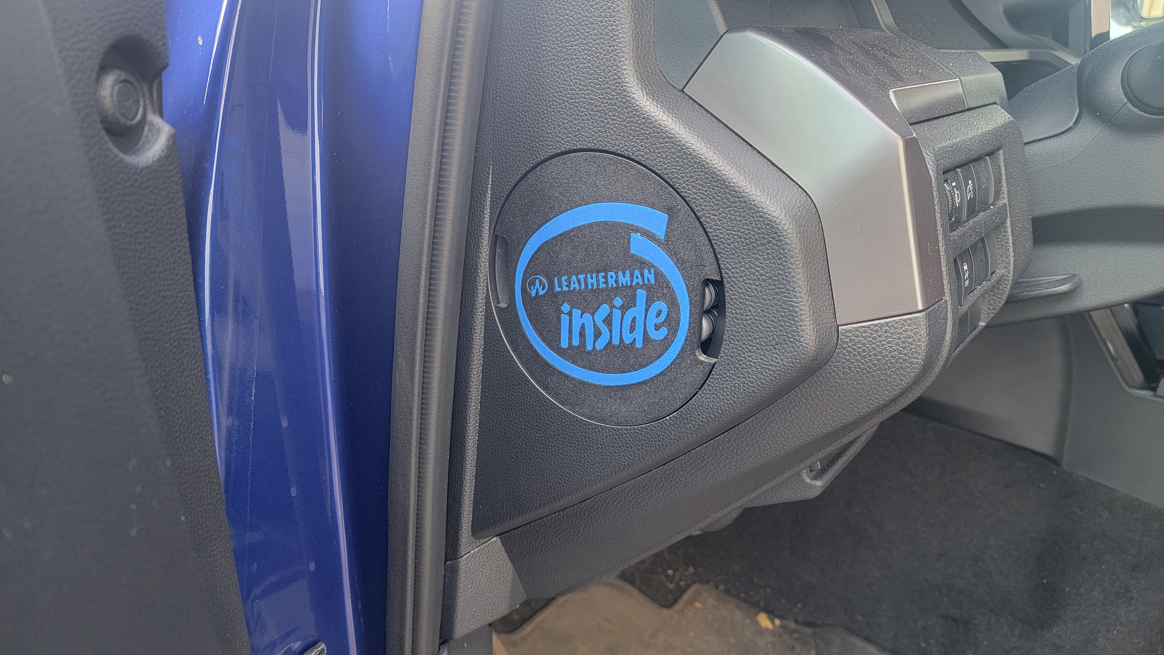 Tacoma/4Runner Dash side lid w/ Leatherman Wave+ (Wave Plus) holder