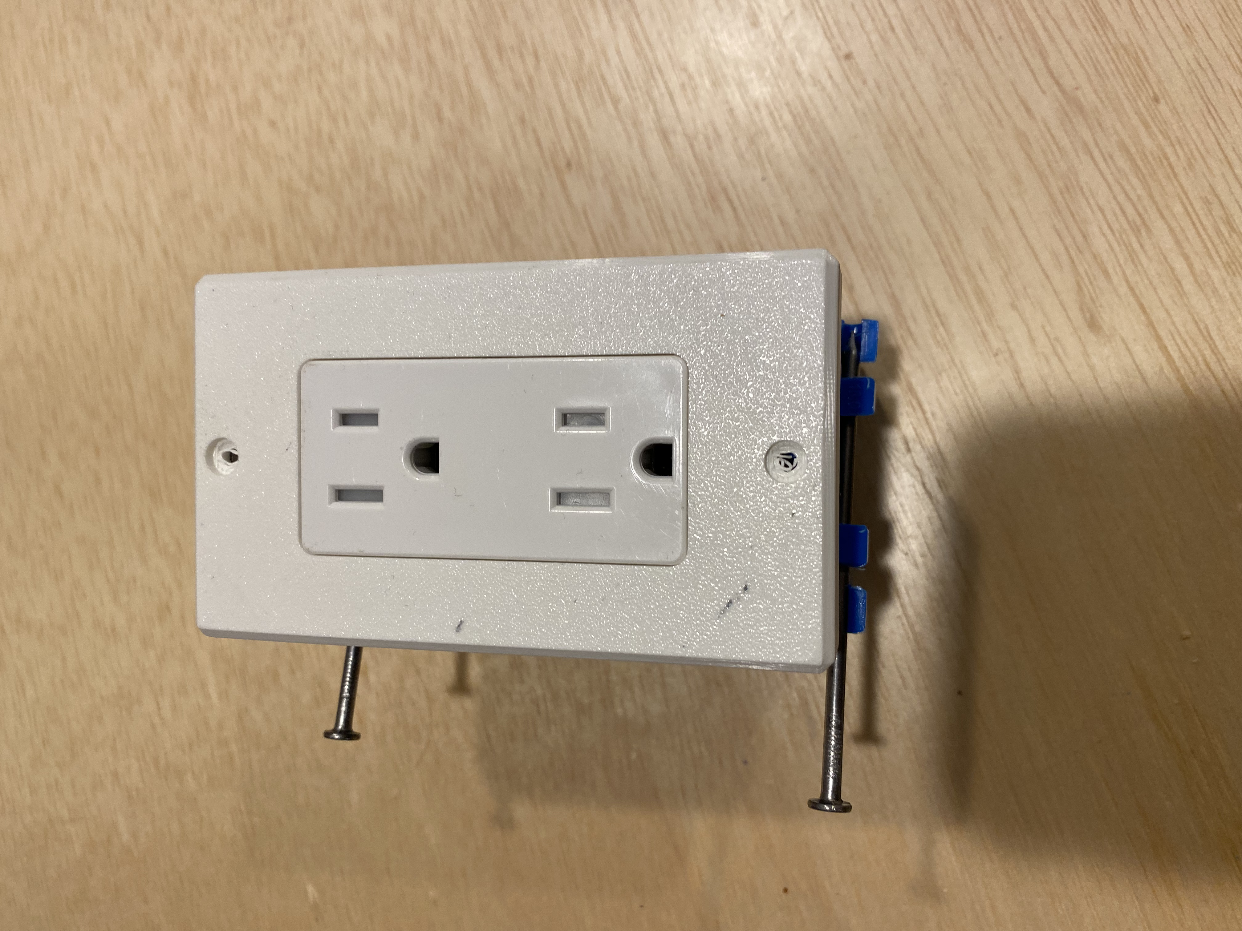 Outlet Cover for Carion New Work box