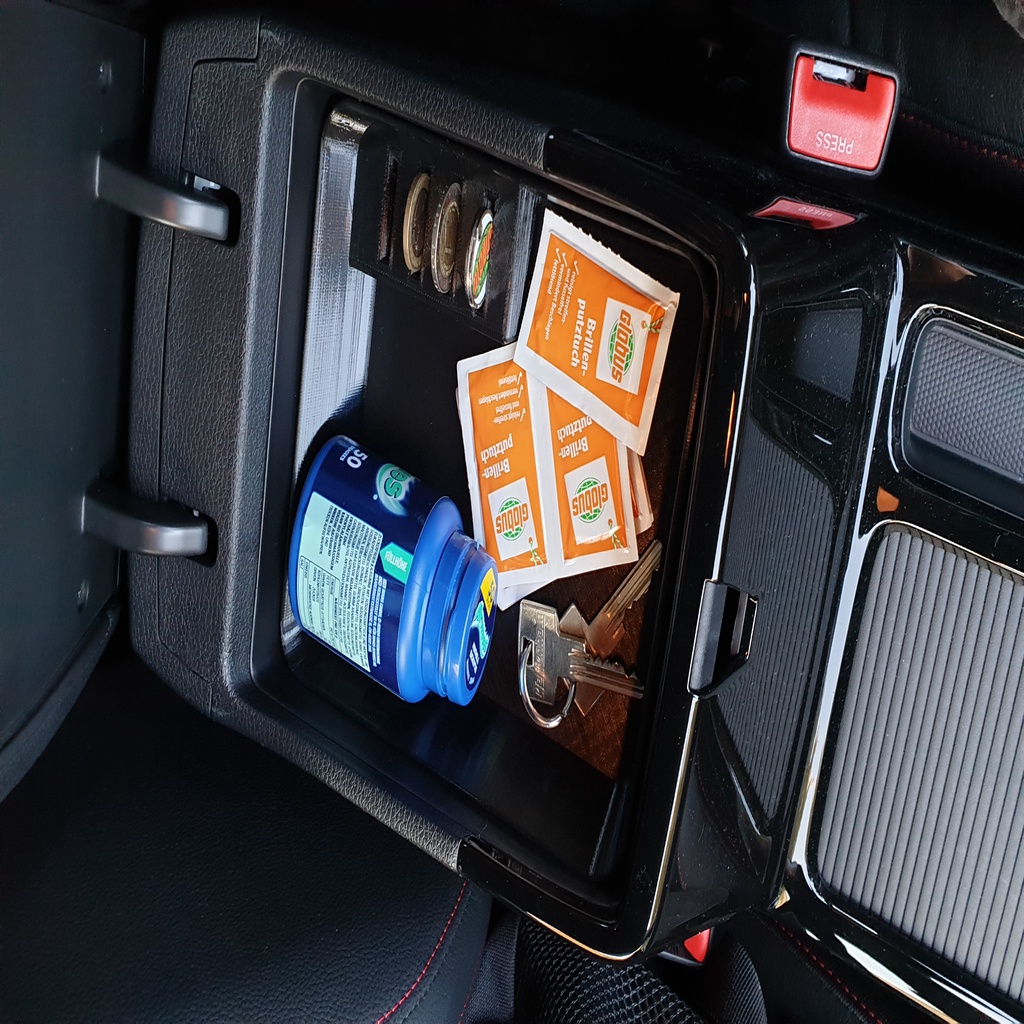 Miniatura 2 do modelo 3D Kia Ceed (CD) Centre Storage Tray (Console)