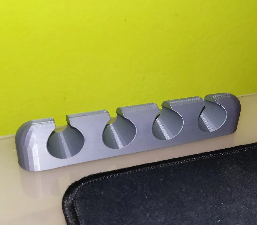 Under-Desk Cable Holder by Gianni Born, Download free STL model