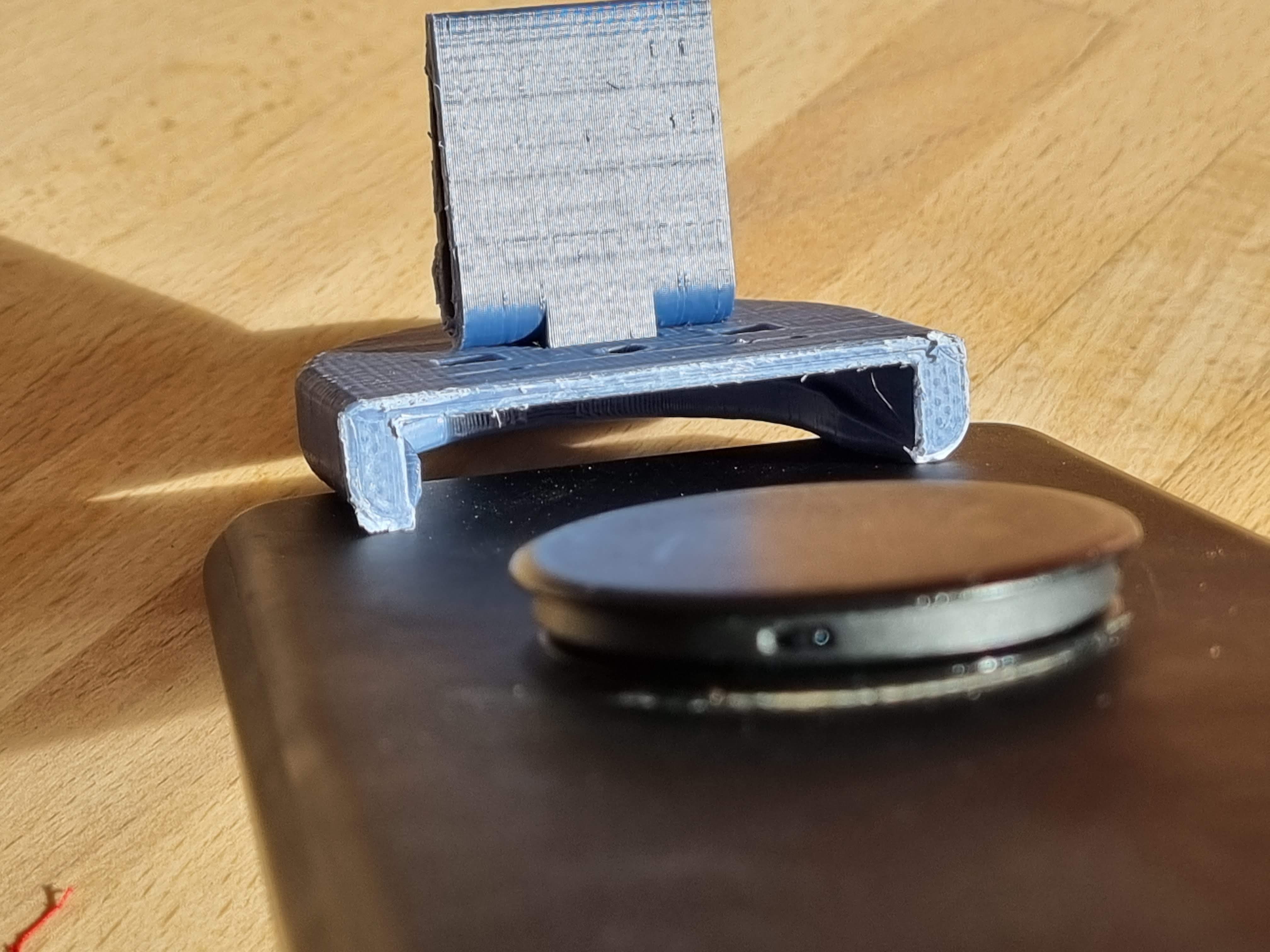 Miniatura 2 do modelo 3D Pop socket universal holder