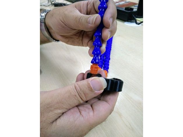 Miniatura 3 do modelo 3D Coolant Pipe Helping Hands