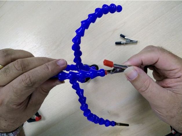 Miniatura 4 do modelo 3D Coolant Pipe Helping Hands