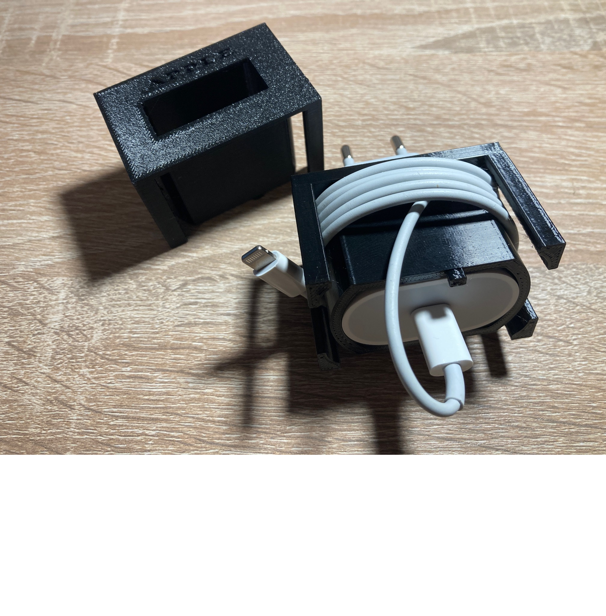 Apple 20W USB-C cable organizer