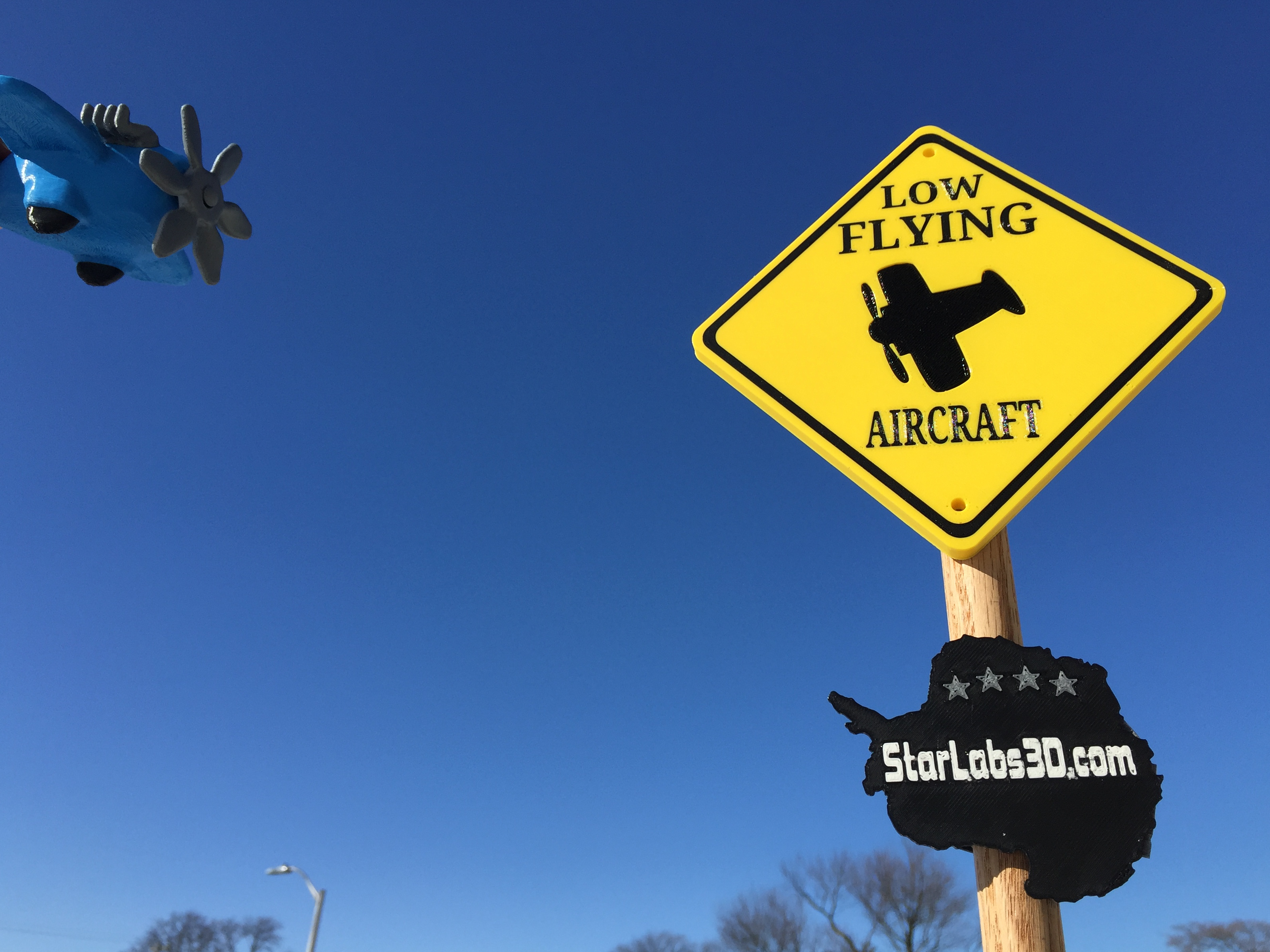 Low Flying Plane Sign by StarLabs3D | Download free STL model ...