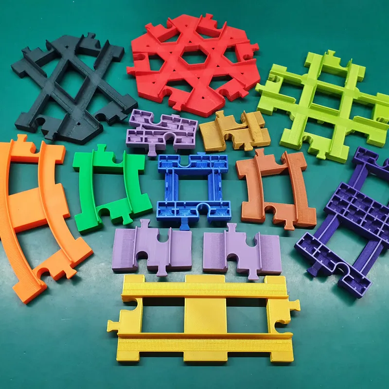 Fichier STL gratuit Organisateur des pistes de train Lego 🚆・Plan  imprimable en 3D à télécharger・Cults