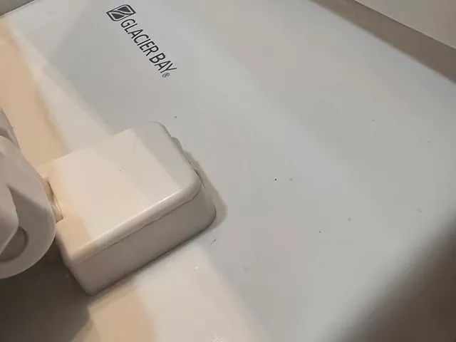 Toilet Shim washer for Lid and seat assembly.