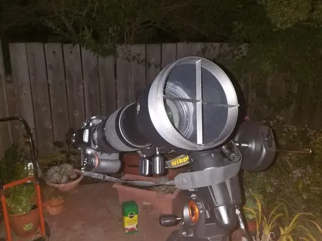 Diffraction spike generator for Nikon 200-500 f5.6 lens hood