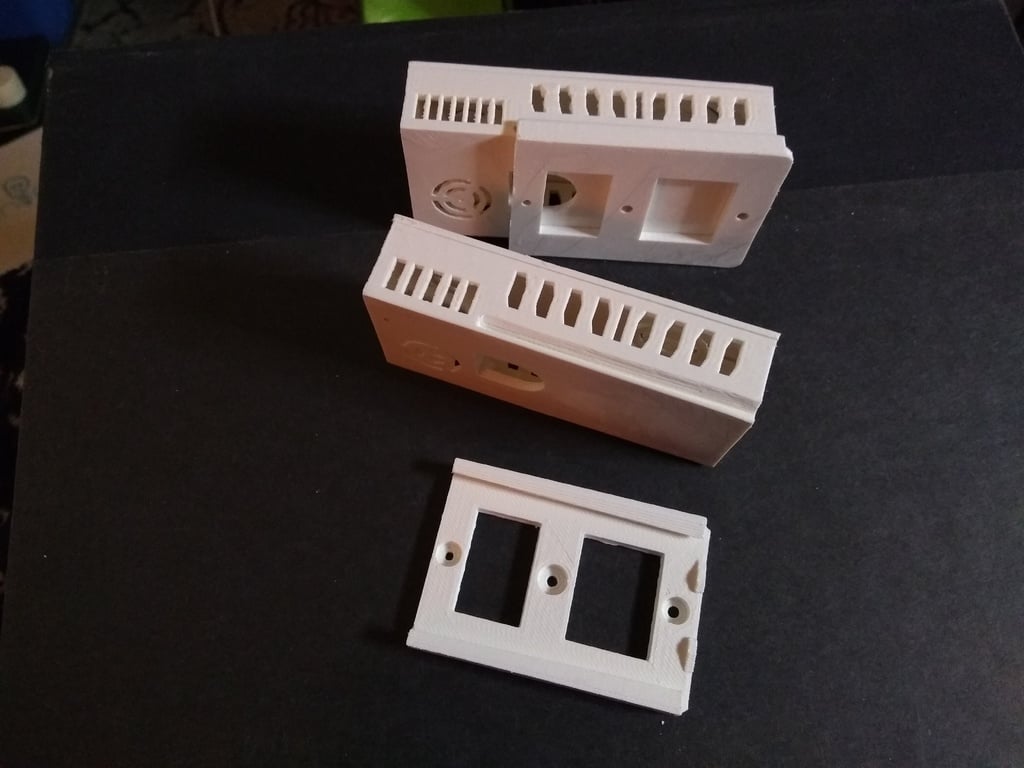 Miniatura 7 do modelo 3D ESP8266 + BME280 Enclosure w/ Quick Slide Mount/Base