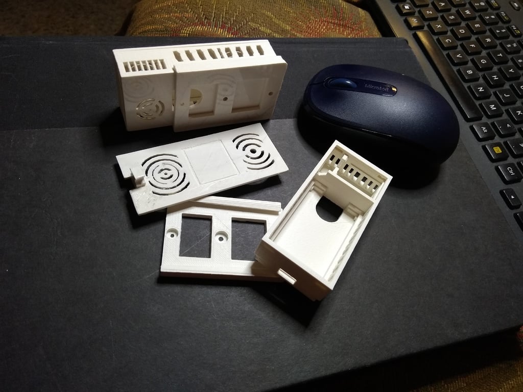 Miniatura 8 do modelo 3D ESP8266 + BME280 Enclosure w/ Quick Slide Mount/Base