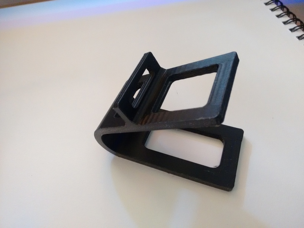 Miniatura 9 do modelo 3D Steam Controller Stand (rounded corners)