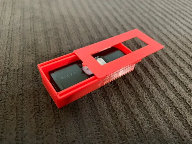USB Box V2 with Slide and Locking Mechanism