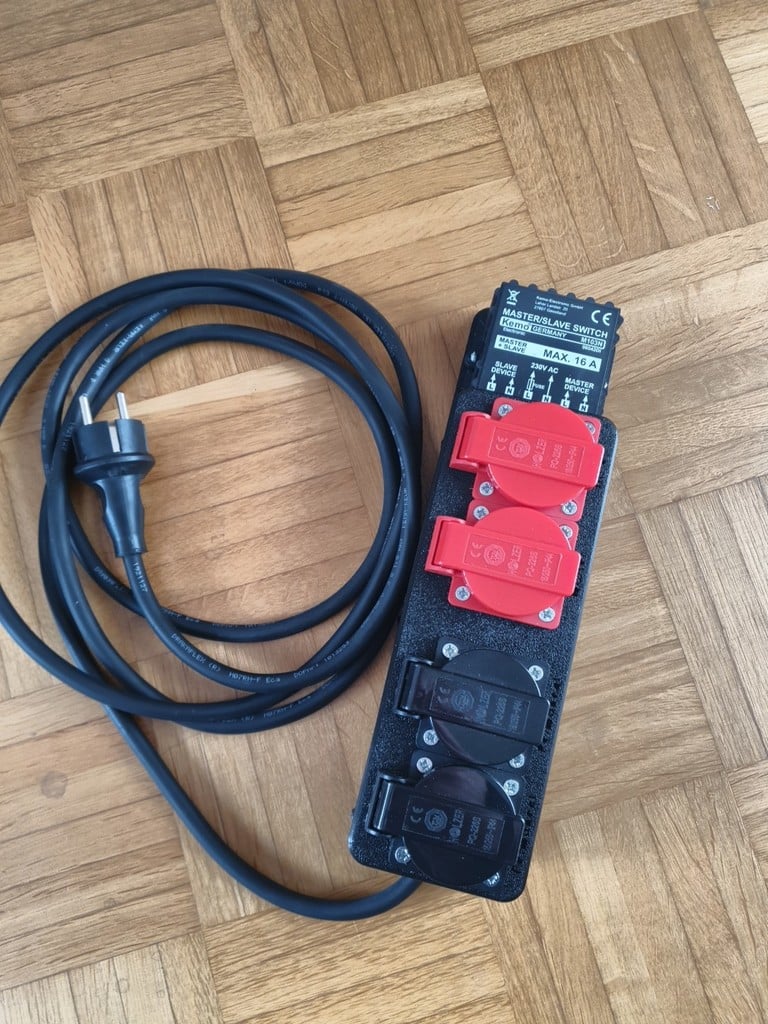 Power supply Master slave V1 230V Mehrfachsteckdose