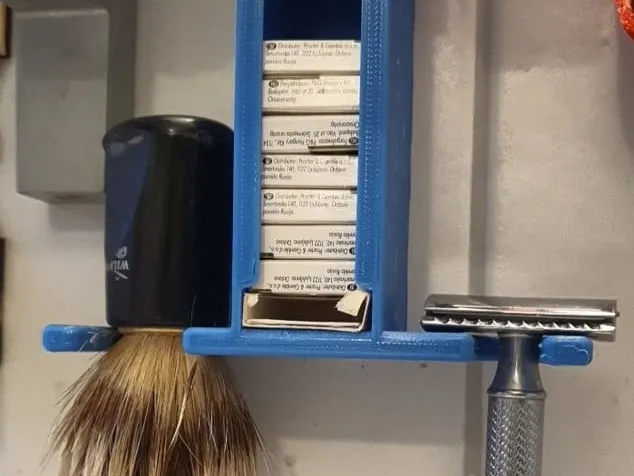 Shaver holder with razor, brush holder - under 8 mm glass