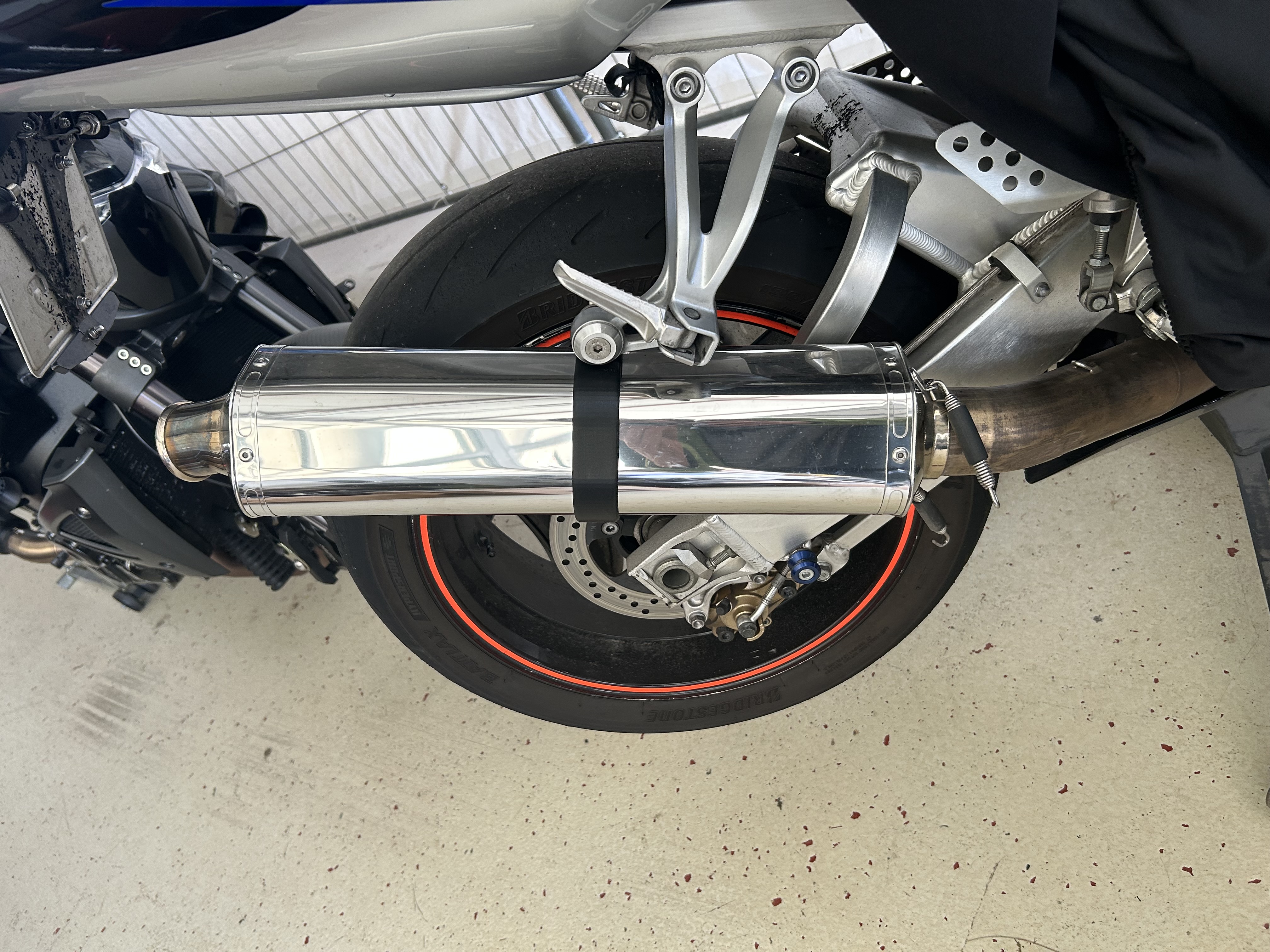BOS GP1 Exhaust Clamp