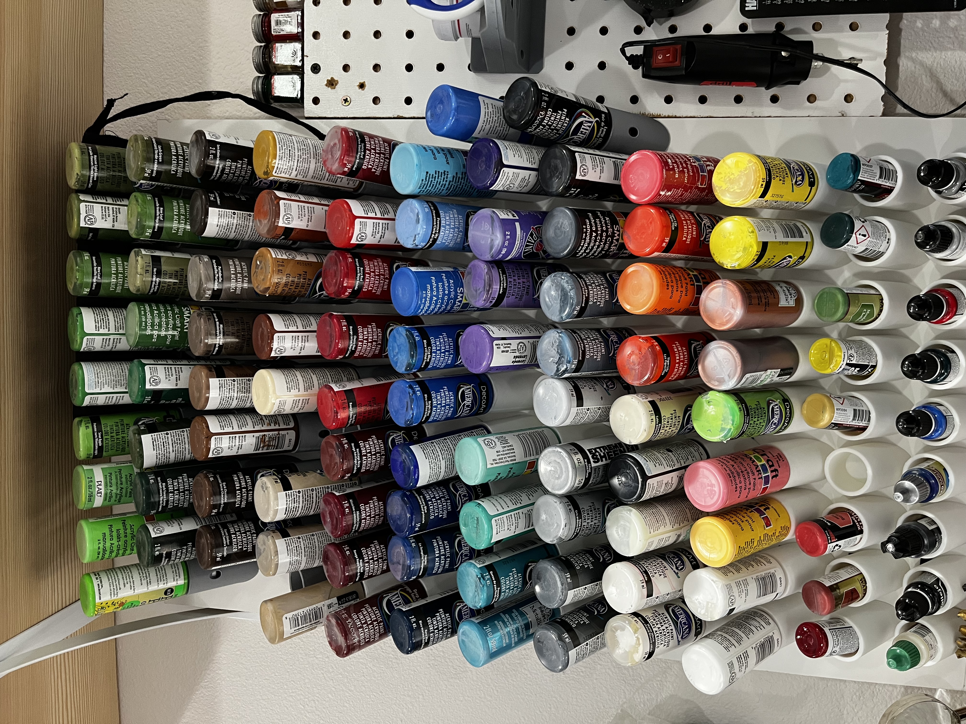 Acrylic paint holder