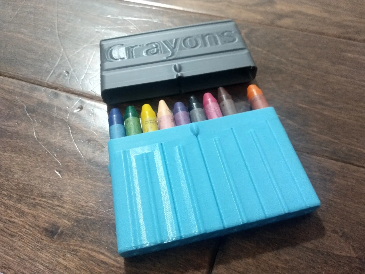 Slotted Crayon Box by Jérémy Reeder, Download free STL model
