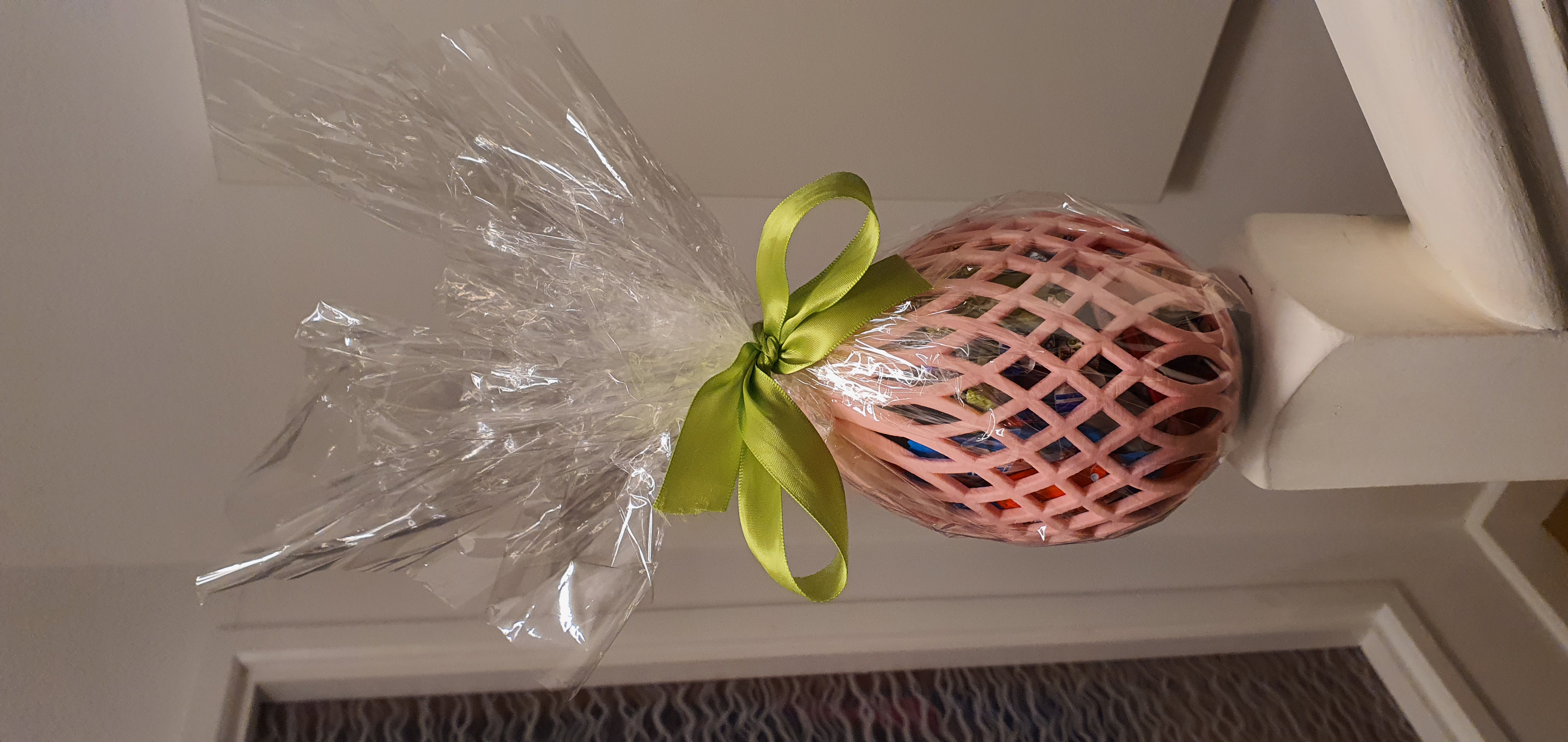 Easter egg gift and decoration