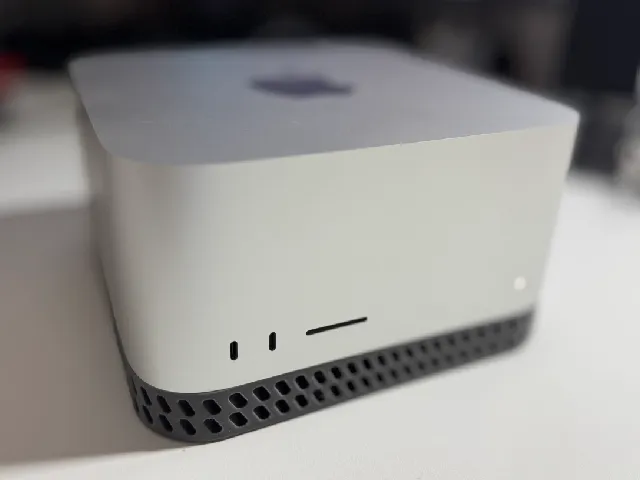 Mac Studio 2025 Stand / Base (M4 Max)
