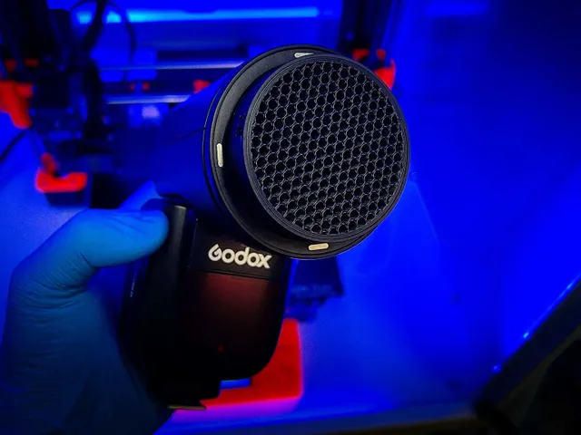 DIY Honeycomb Grid Godox AD200 / V1