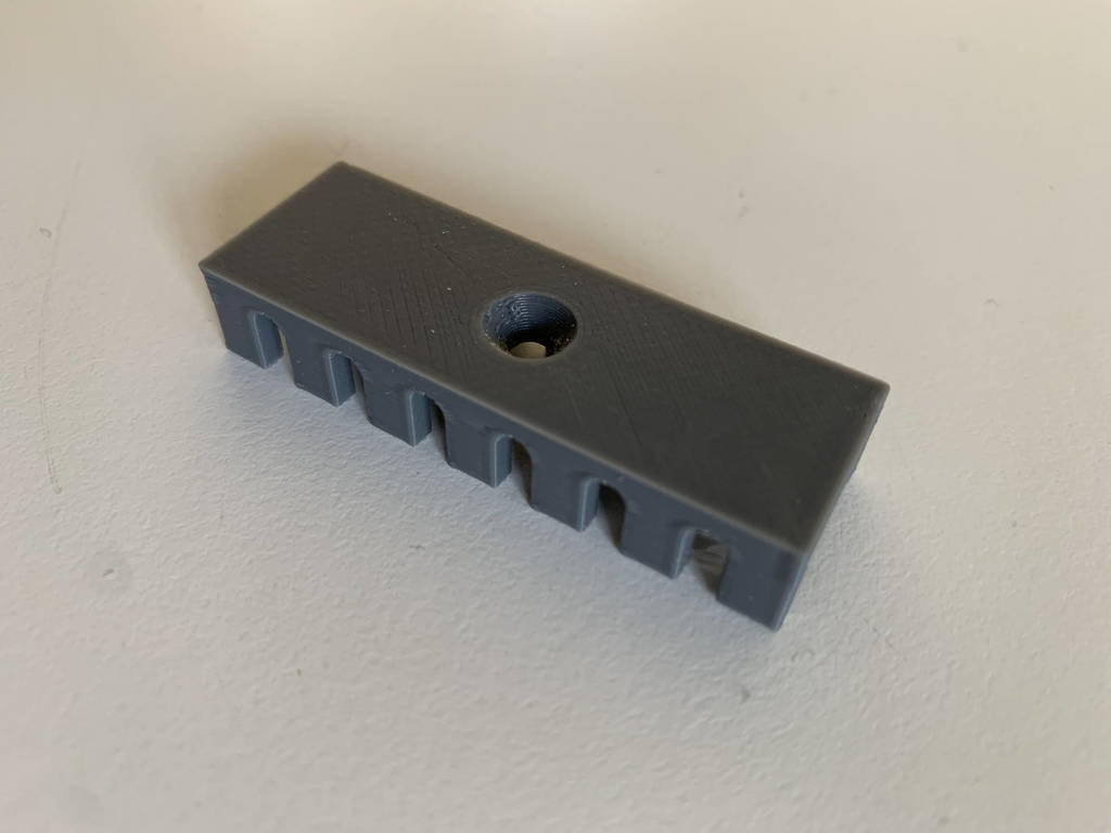 Miniatura 12 do modelo 3D Cable Holder for Drawer (Customizable)