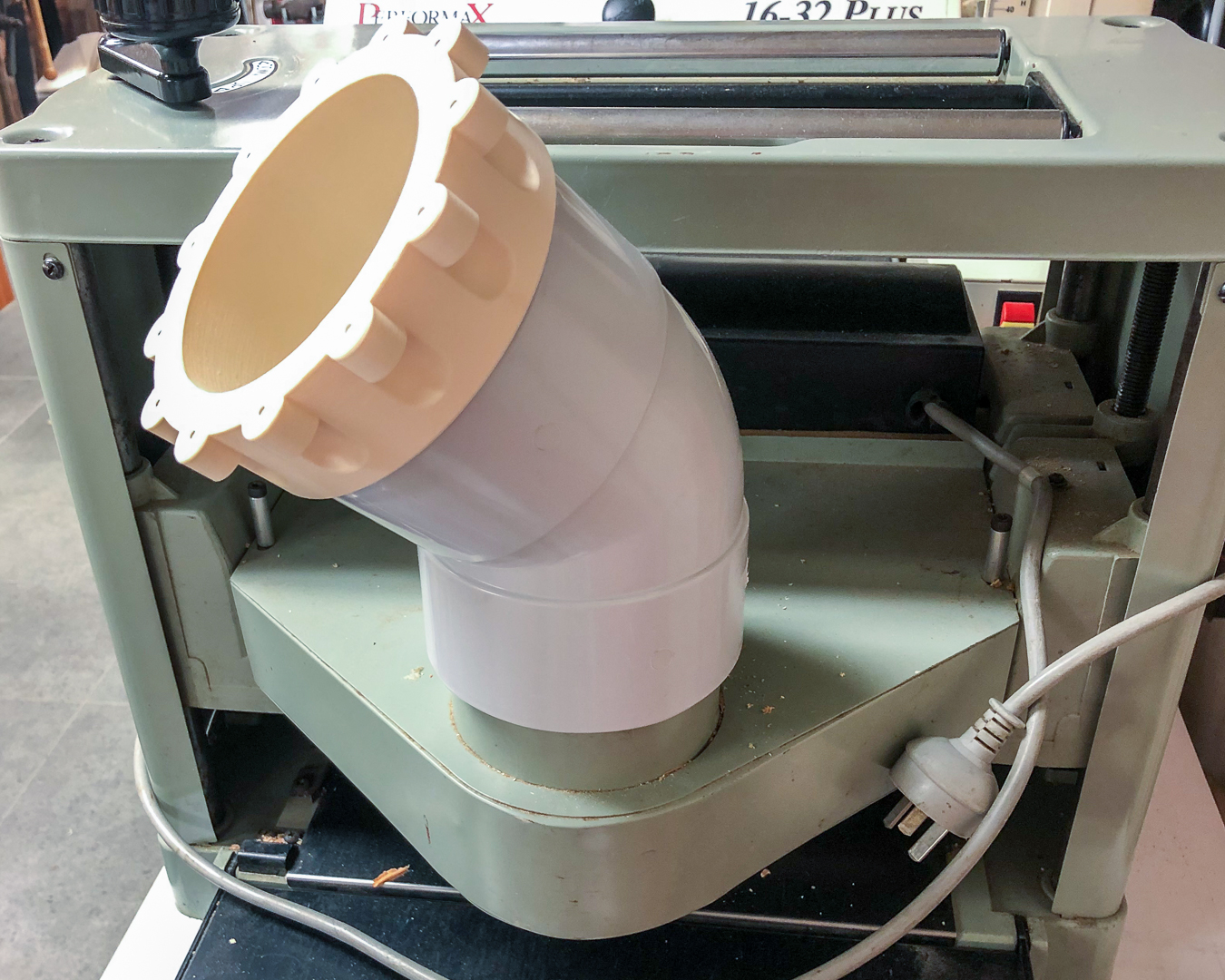 DUST COLLECTION FITTING TO SUIT 4" (100MM PVC) von Peter H