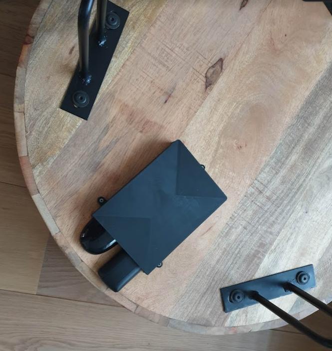 Miniatura 4 do modelo 3D Coffee table remote(s) holder - customizable