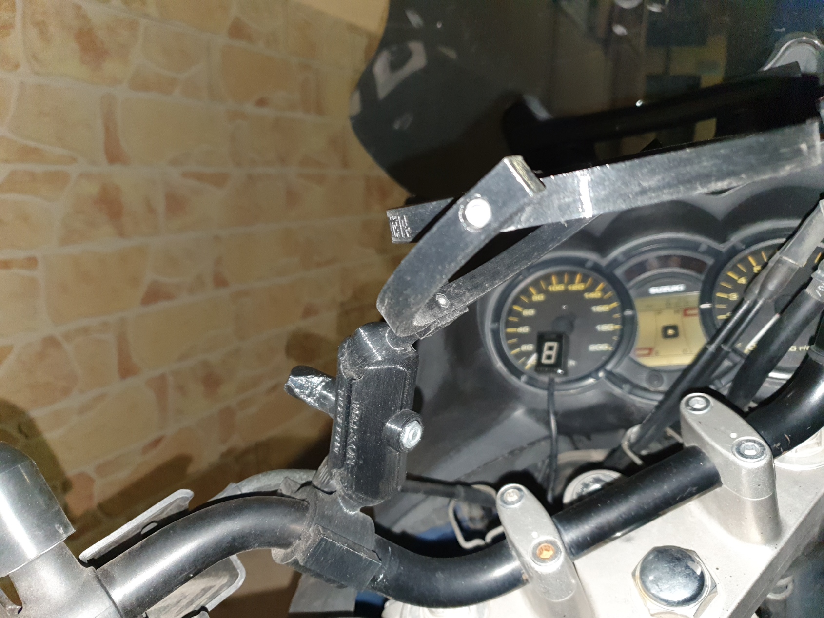 Self Balancing Motorcycle Cup Holder — miniatura 5