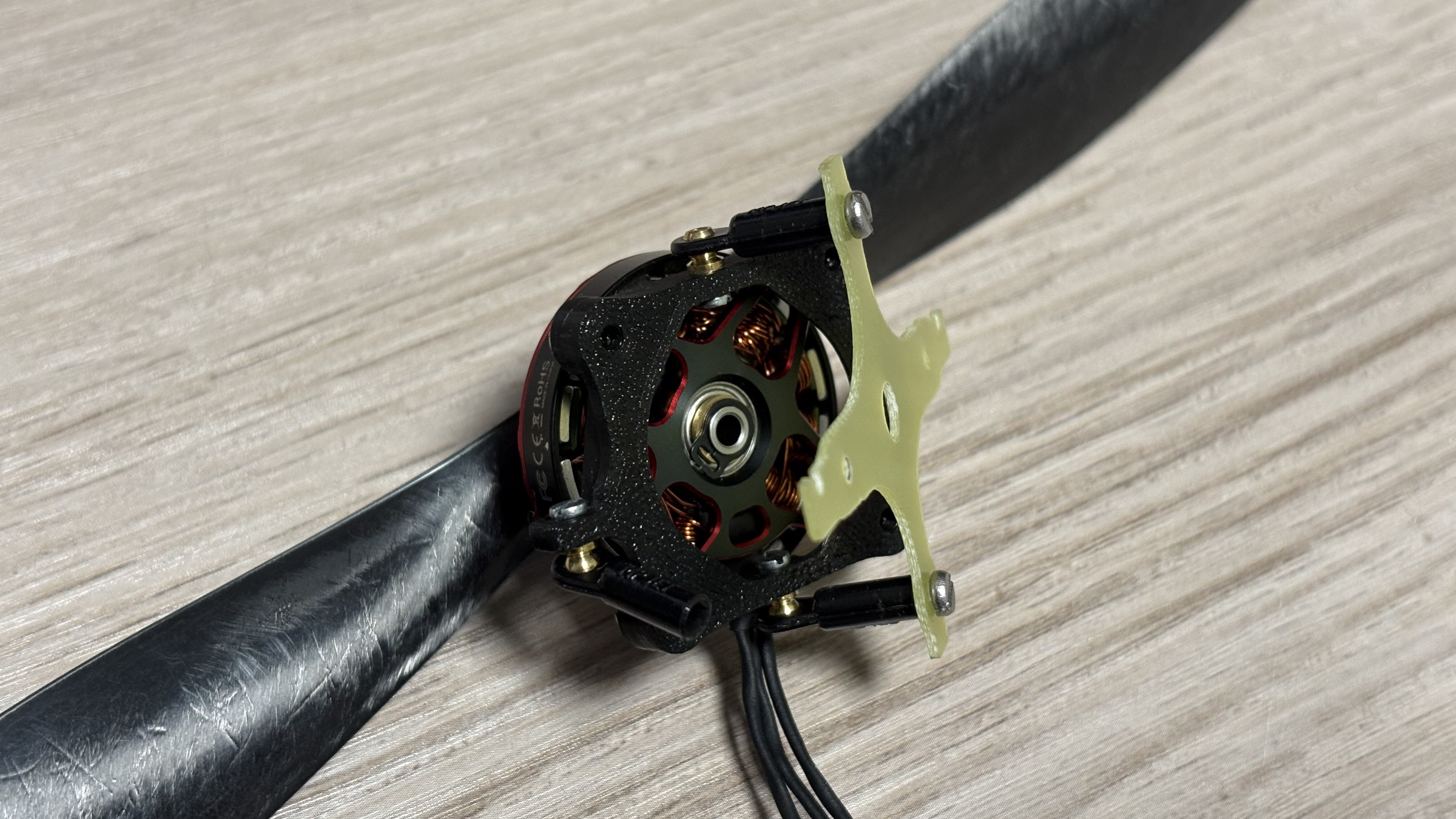 Miniatura 3 do modelo 3D Trust Vector Motor Mount
