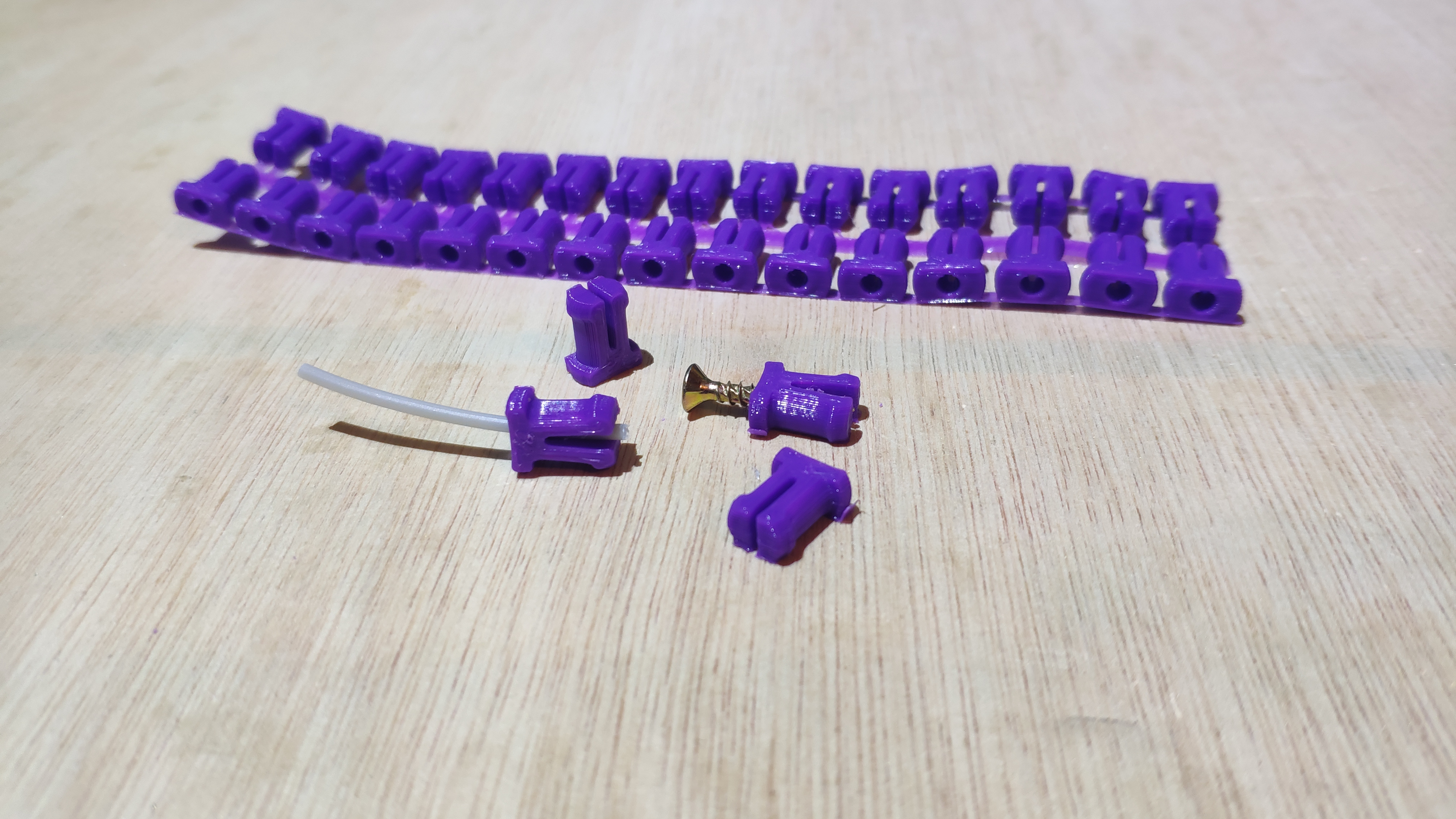 Pegboard anchor