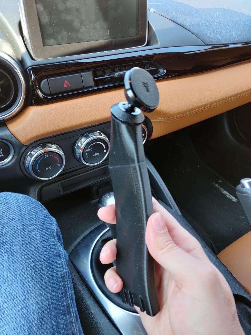 Fiat Abarth 124 Spider Mazda Mx 5 Magnetic Smartphone Holder for